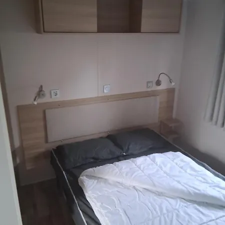Mobil-home N°698 3ch Confort Au Calme Campsite